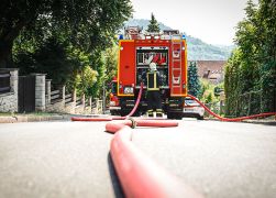Funkenschlag Beim Flexen Loest Brand In Jena Aus 01